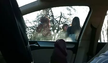 La parejas españolas haciendo el amor dama de negocios toma dos monstruos a la vez