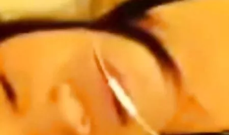 2 lesbianas amateur en lesbianas español xxx el bosque