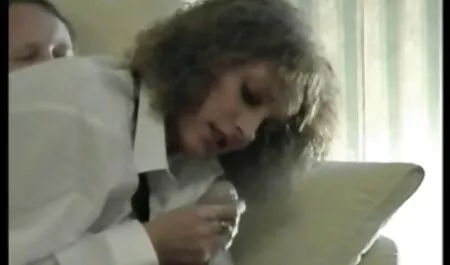 Maldita sea, esta chica podría porno en español por dinero tirarse un pedo