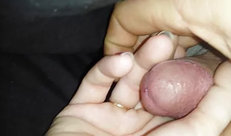 Rubia cam xxx español de coño afeitado chupa y monta otra polla!