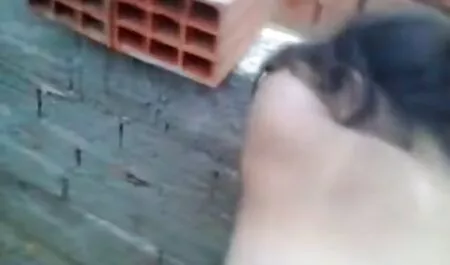 Sexo duro y corrida hermanos follando en castellano en mi hermana flaca en el baño parte 6