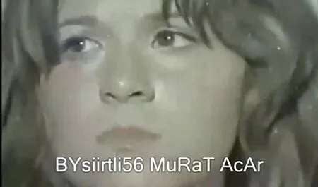 Secretaria asiática porno gratis videos completos en medias de nylon y bragas de corazón