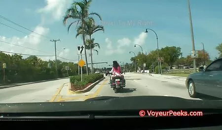 LETSDOEIT sexo por dinero en castellano - Perras americanas engañan a papá sucio para sexo caliente