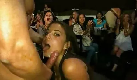 Increíblemente sexy jovencitas porno romantico español lesbianas se dan un festín