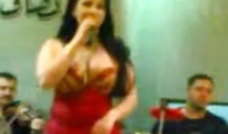 Adoración xxx videos en castellano de botas femdom