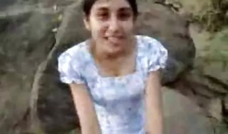 LETSDOEIT - La nena lesbianas españolas sexo de oficina alemana Sina Velvet necesita una polla en el trabajo